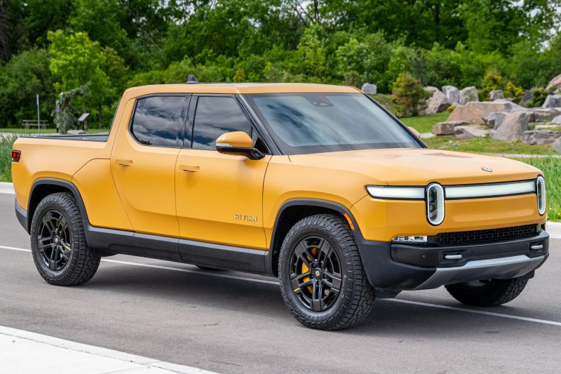 2023 Rivian R1T Adventure Edition